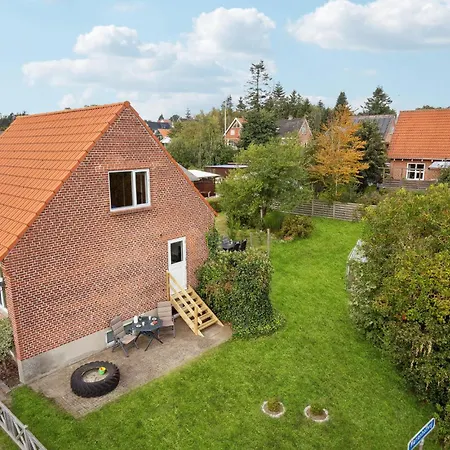 2 Bedroom Cozy In