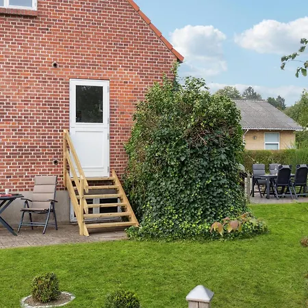 Holiday home 2 Bedroom Cozy In