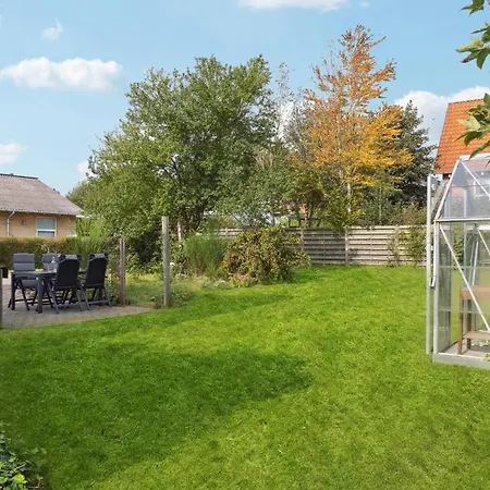 2 Bedroom Cozy In Σπίτι διακοπών *