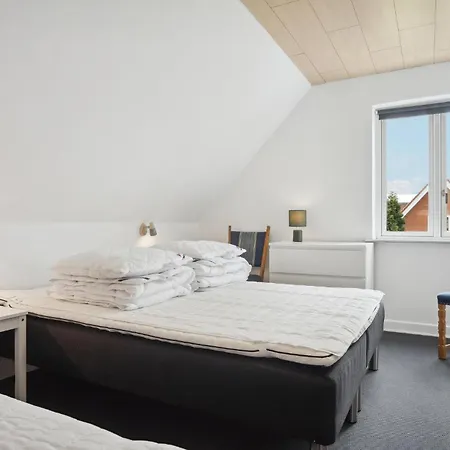 Ferienhaus 2 Bedroom Cozy In